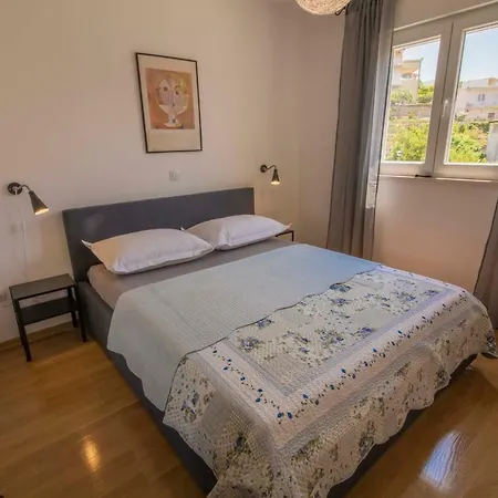 Apartmán Apartman S Bazenom U Centru