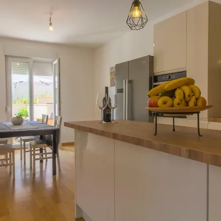 Apartmán Apartman S Bazenom U Centru